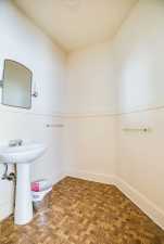 427 W Twohig Ave (34)