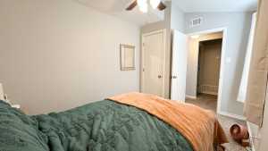 831 W 16th St (6)