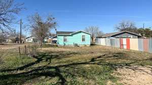 831 W 16th St (7)