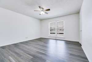 2472 - D University Ave (16)