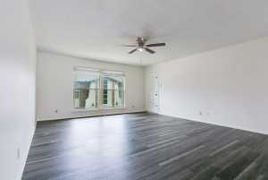 2472 - D University Ave (8)