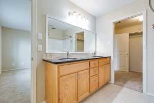 802 Fisher St (16)