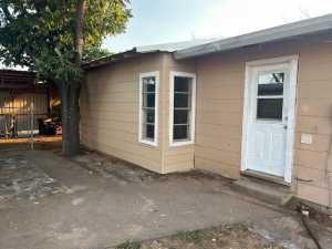 812 Commerce St (11)