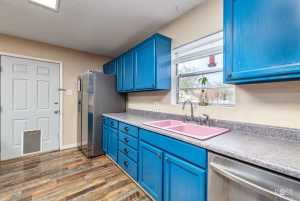 812 E Harris Ave (7)