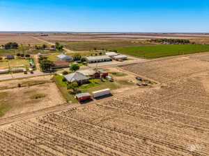 2402 Fairview School Rd (43)