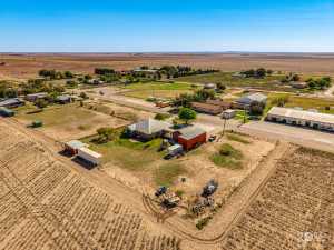 2402 Fairview School Rd (44)