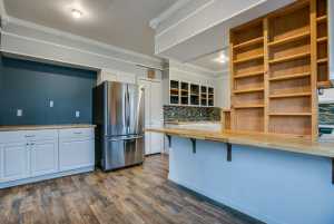 501 N Broadway St (10)