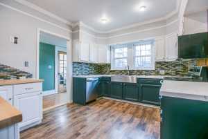 501 N Broadway St (11)