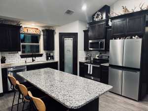 8402 Lynx Lane (5)