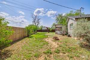3109 College Hills Circle (24)