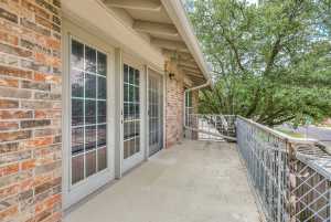 2490 - C University Ave (17)