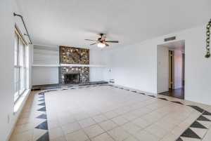 2490 - C University Ave (3)