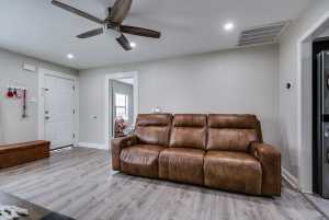 419 E 29th St (6)