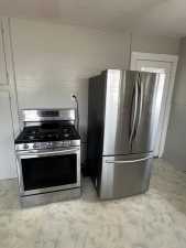 925 E 40th St (9)