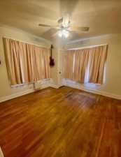 925 E 40th St (6)