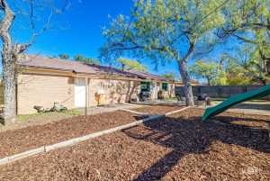 817 State Court Dr (27)