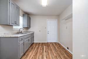 312 N Washington St (12)