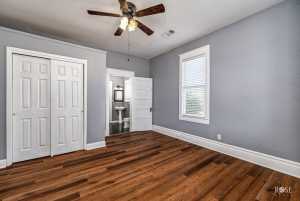 2 N Adams St (25)