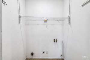 2 N Adams St (33)
