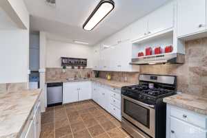 1726 S Park St (11)