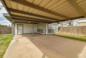 1726 S Park St (26)