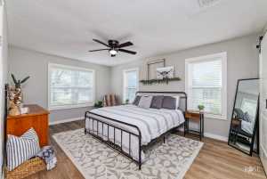 258 La Salle Dr (14)