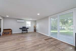 258 La Salle Dr (22)