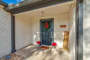 258 La Salle Dr (5)