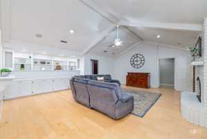 2305 Douglas Dr (11)