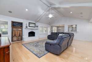 2305 Douglas Dr (12)