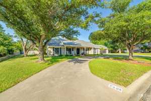 2305 Douglas Dr (3)