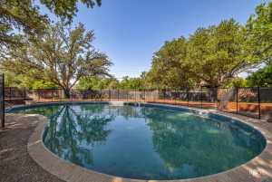 2305 Douglas Dr (45)