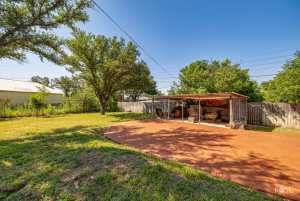 2305 Douglas Dr (50)