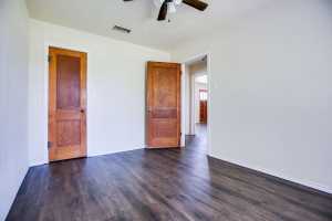 2030 Lindell Ave (23)