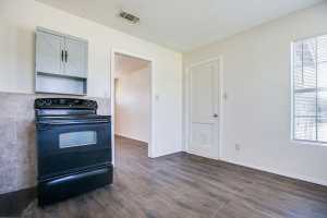 2030 Lindell Ave (5)