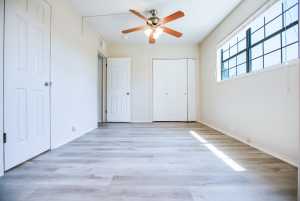 2305 Oxford Circle (27)