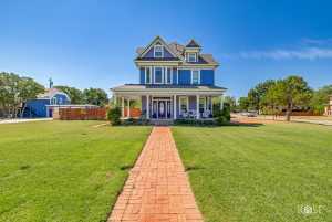 521 W Highland Blvd (2)