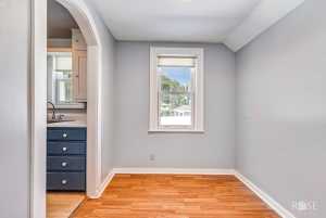 521 W Highland Blvd (24)