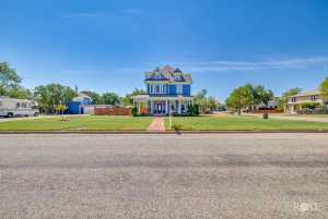 521 W Highland Blvd (3)