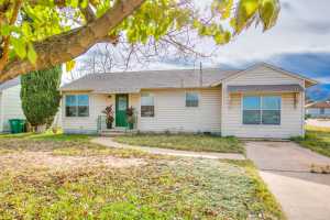 2319 Colorado St (2)