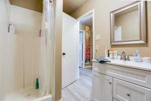 2319 Colorado St (19)