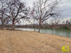 4221 River Bend Dr (47)