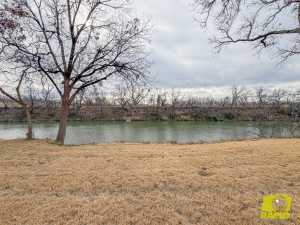 4221 River Bend Dr (48)