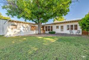 423&425 W Harris Ave (13)