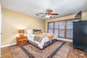 423&425 W Harris Ave (26)