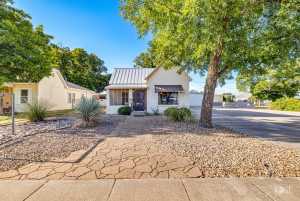 423&425 W Harris Ave (6)