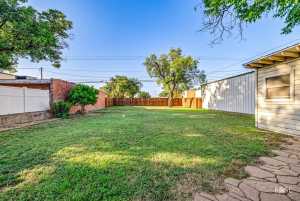 423&425 W Harris Ave (8)