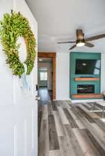 2627 Guadalupe St (25)