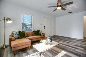 2627 Guadalupe St (5)