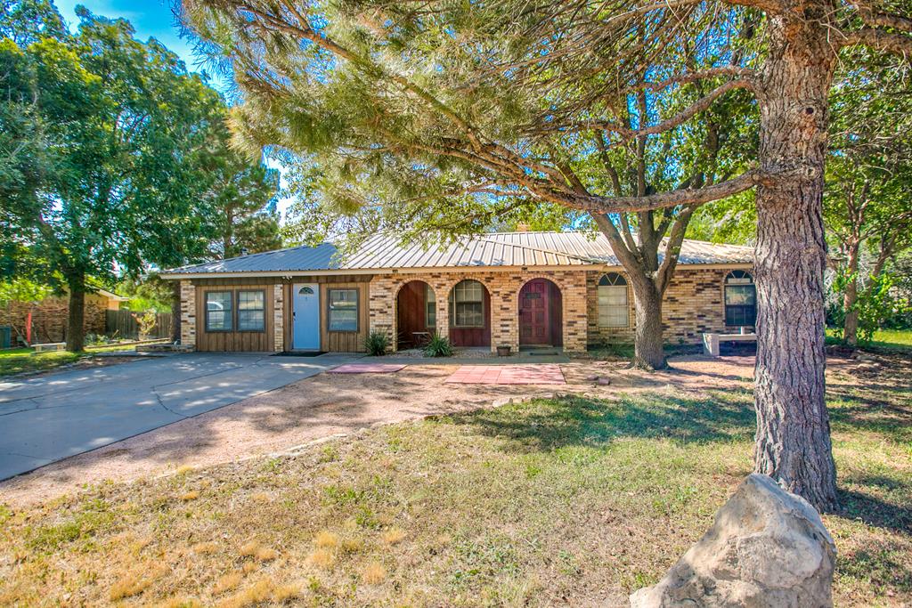 107 SW Rio Vista St